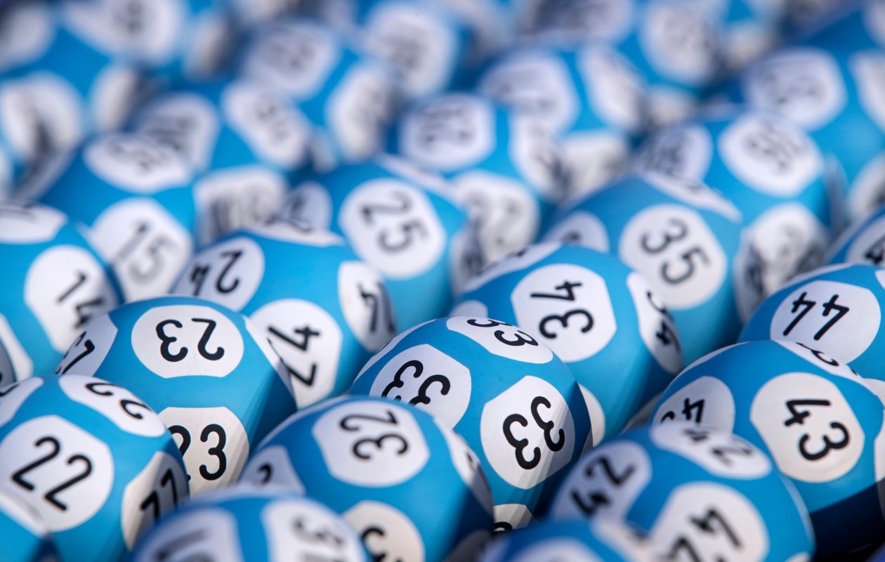 how to play megamillions