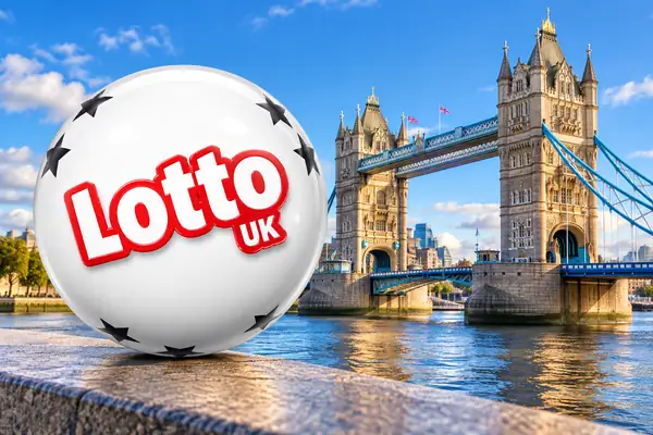 Boule du Lotto UK devant le Tower Bridge – les nouvelles règles à deux manches arrivent sur LottoPark