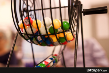 Розіграш лотереї - чи можливо передбачити щасливі числа